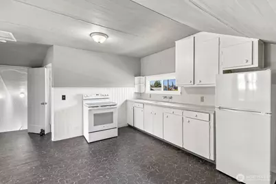 2716 Leonard Drive, Everett, WA 98201 - Photo 15
