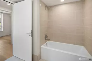 121 Stewart St, Seattle, WA 98101 - Photo 17