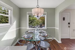 1022 NE 72nd St, Seattle, WA 98115 - Photo 7