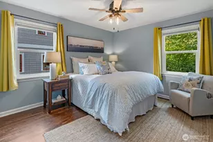 1022 NE 72nd St, Seattle, WA 98115 - Photo 11