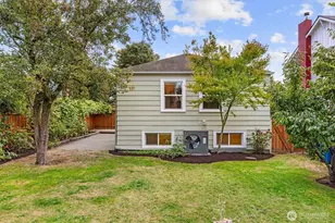 1022 NE 72nd St, Seattle, WA 98115 - Photo 21