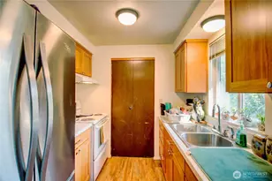 1100 N 18th St, Mount Vernon, WA 98273 - Photo 13