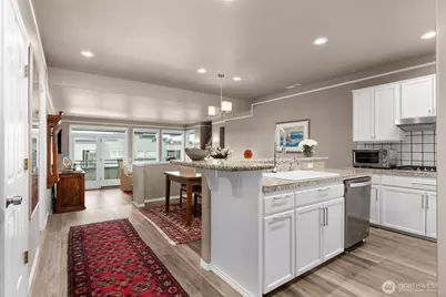 2349 Harbor Avenue SW #702, Seattle, WA 98126 - Photo 5