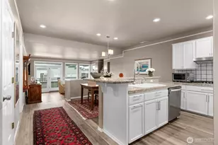 2349 Harbor Ave SW, Seattle, WA 98126 - Photo 5