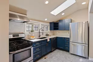 735 S Summit Ave, Bremerton, WA 98312 - Photo 13