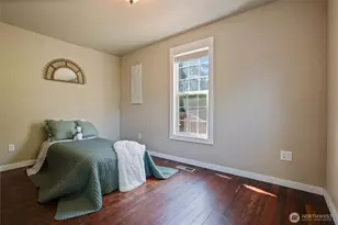 735 S Summit Ave, Bremerton, WA 98312 - Photo 17