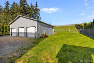 17505 38th Ave Ct E, Tacoma, WA 98446 - Photo 33