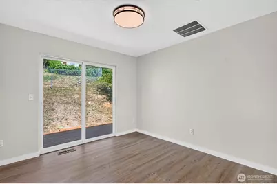 2701 Glen More Street, Kelso, WA 98626 - Photo 7