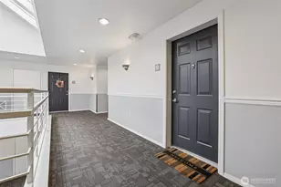 520 2nd Ave W, Seattle, WA 98119 - Photo 3
