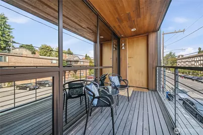 5611 University Way NE #200B, Seattle, WA 98105 - Photo 3