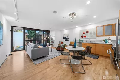 5611 University Way NE #200B, Seattle, WA 98105 - Photo 5