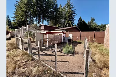 142 Gassman Road, Castle Rock, WA 98611 - Photo 17