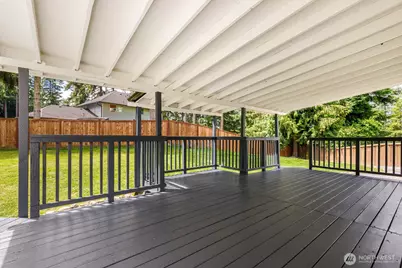 18103 81st St E, Bonney Lake, WA 98391 - Photo 9
