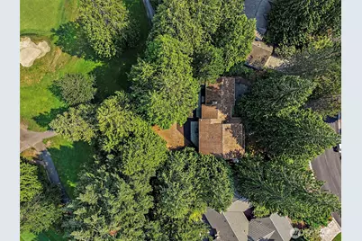 2235 Sahalee Drive E, Sammamish, WA 98074 - Photo 15