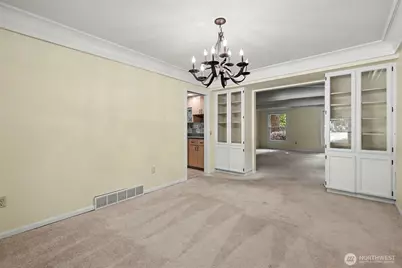 2235 Sahalee Drive E, Sammamish, WA 98074 - Photo 3