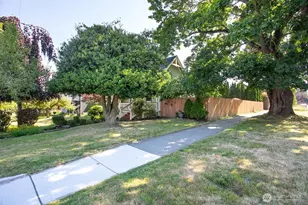 1402 Humboldt St, Bellingham, WA 98225 - Photo 11