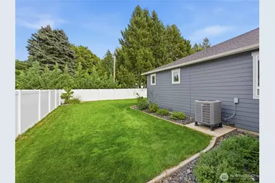 625 S Perry Avenue, East Wenatchee, WA 98802 - Photo 35