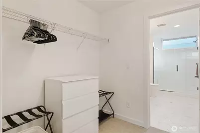 9212 20th Avenue SW #B, Seattle, WA 98106 - Photo 15