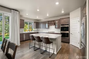 17614 Crossing Dr E, Puyallup, WA 98374 - Photo 9