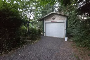 425 W Shore Loop Rd, Snohomish, WA 98290 - Photo 9