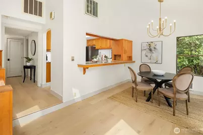 12640 Manzanita Road NE, Bainbridge Island, WA 98110 - Photo 11