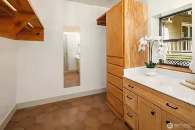 12640 Manzanita Road NE, Bainbridge Island, WA 98110 - Photo 27