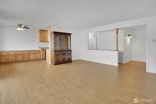 23007 Marine View Dr S, Des Moines, WA 98198 - Photo 21
