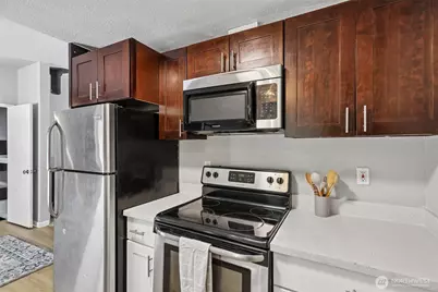 814 S Davies Road, Lake Stevens, WA 98258 - Photo 11
