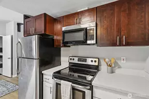 814 S Davies Rd, Lake Stevens, WA 98258 - Photo 11