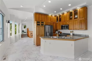 6409 Ripley Ln SE, Renton, WA 98056 - Photo 9