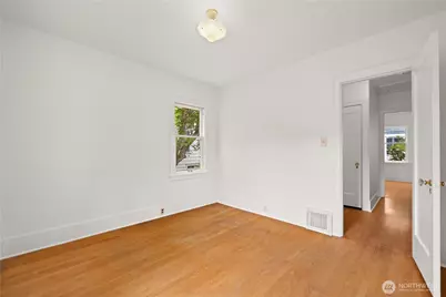 8311 3rd Avenue NW, Seattle, WA 98117 - Photo 7