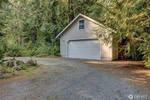6477 Cultus Bay Rd, Clinton, WA 98236 - Photo 31