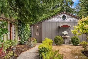 430 Ericksen Ave NE, Bainbridge Island, WA 98110 - Photo 25