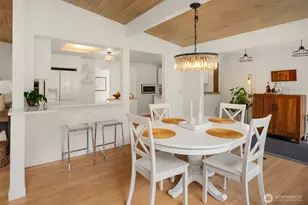 20200 37th Ave NE, Lake Forest Park, WA 98155 - Photo 11