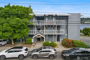 1758 Dexter Ave N, Seattle, WA 98109 - Photo 27