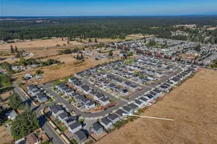 15057 Iverson Loop SE, Yelm, WA 98597 - Photo 3