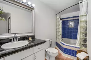 115 W Galer St, Seattle, WA 98119 - Photo 11