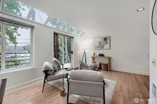 115 W Galer St, Seattle, WA 98119 - Photo 3