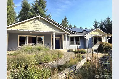 714 Tipsoo Loop S, Rainier, WA 98576 - Photo 1