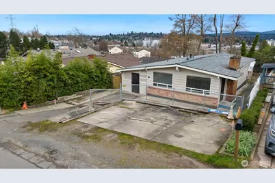 7226 33rd Avenue S, Seattle, WA 98118 - Photo 3
