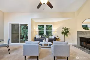 14633 NE 40th St, Bellevue, WA 98007 - Photo 5