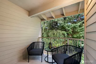 14633 NE 40th St, Bellevue, WA 98007 - Photo 11