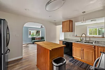 1925 NE 8th Avenue, Oak Harbor, WA 98277 - Photo 13