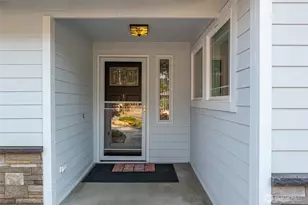 1925 NE 8th Ave, Oak Harbor, WA 98277 - Photo 5