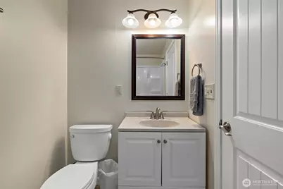 1925 NE 8th Avenue, Oak Harbor, WA 98277 - Photo 21