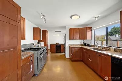 28046 121st Avenue SE, Kent, WA 98030 - Photo 7