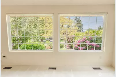 8017 47th Place W, Mukilteo, WA 98275 - Photo 7