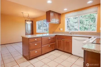 8017 47th Place W, Mukilteo, WA 98275 - Photo 9