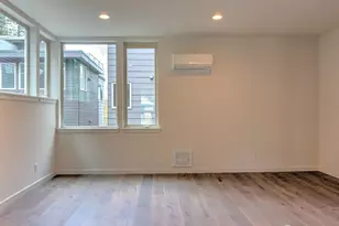 3625 Evanston Ave N, Seattle, WA 98103 - Photo 9