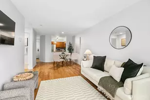 1300 W Boston St, Seattle, WA 98119 - Photo 13